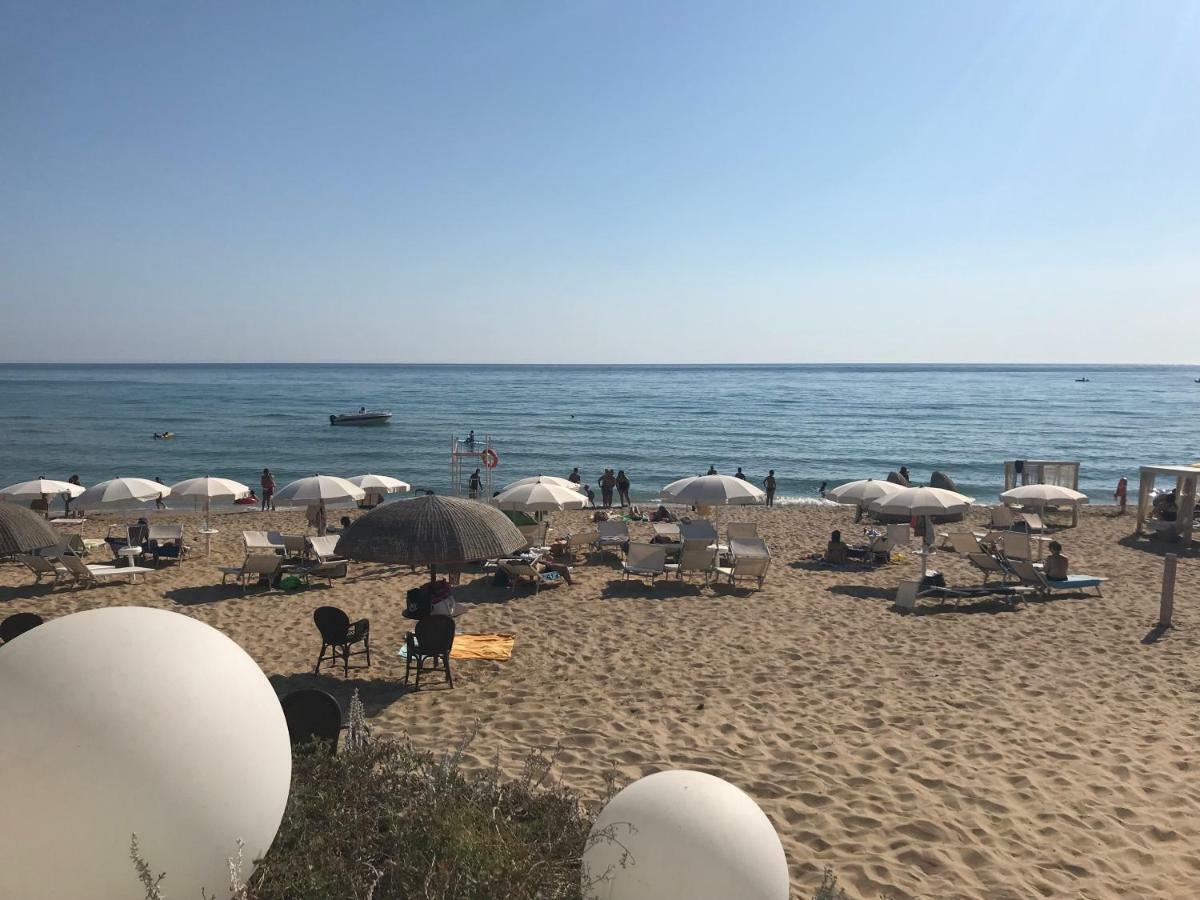 Sole Terra E Mare Casa Chiara Villa มอนตาลเลโกร ภายนอก รูปภาพ