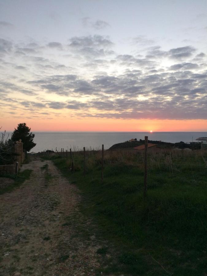 Sole Terra E Mare Casa Chiara Villa มอนตาลเลโกร ภายนอก รูปภาพ